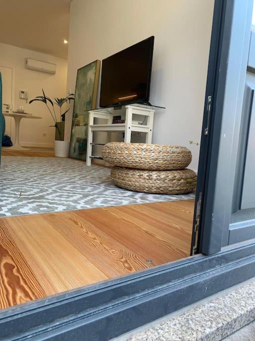 Almada Downtown Charming Apartament